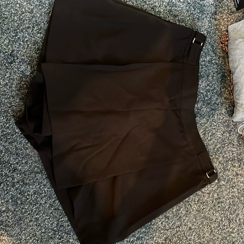 Black Skort